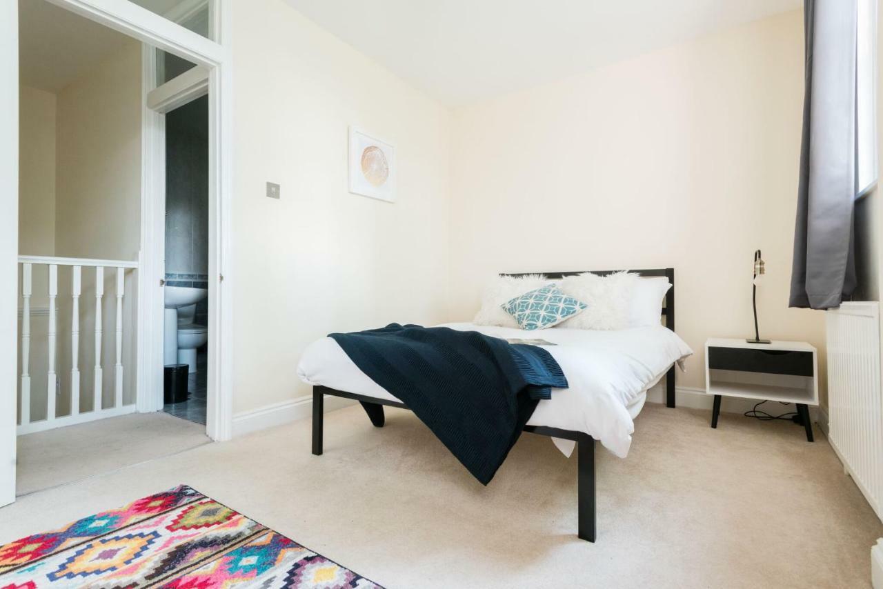 The Lapis Lounge - Large 3Bdr House At River Avon Bath Eksteriør billede